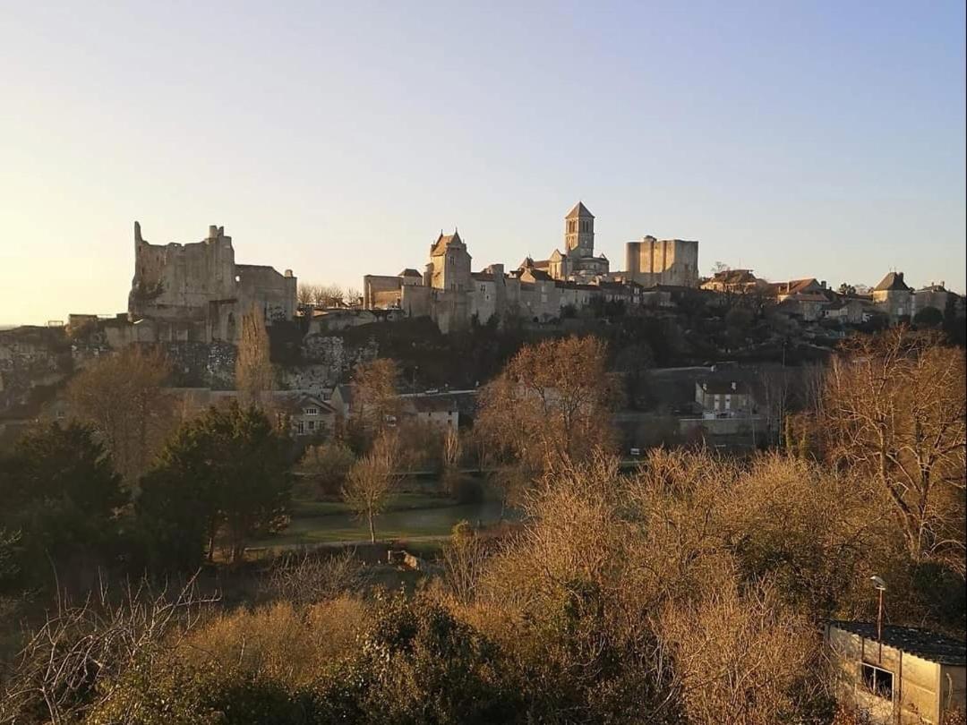 Appartement Entier Chauvigny Exterior foto